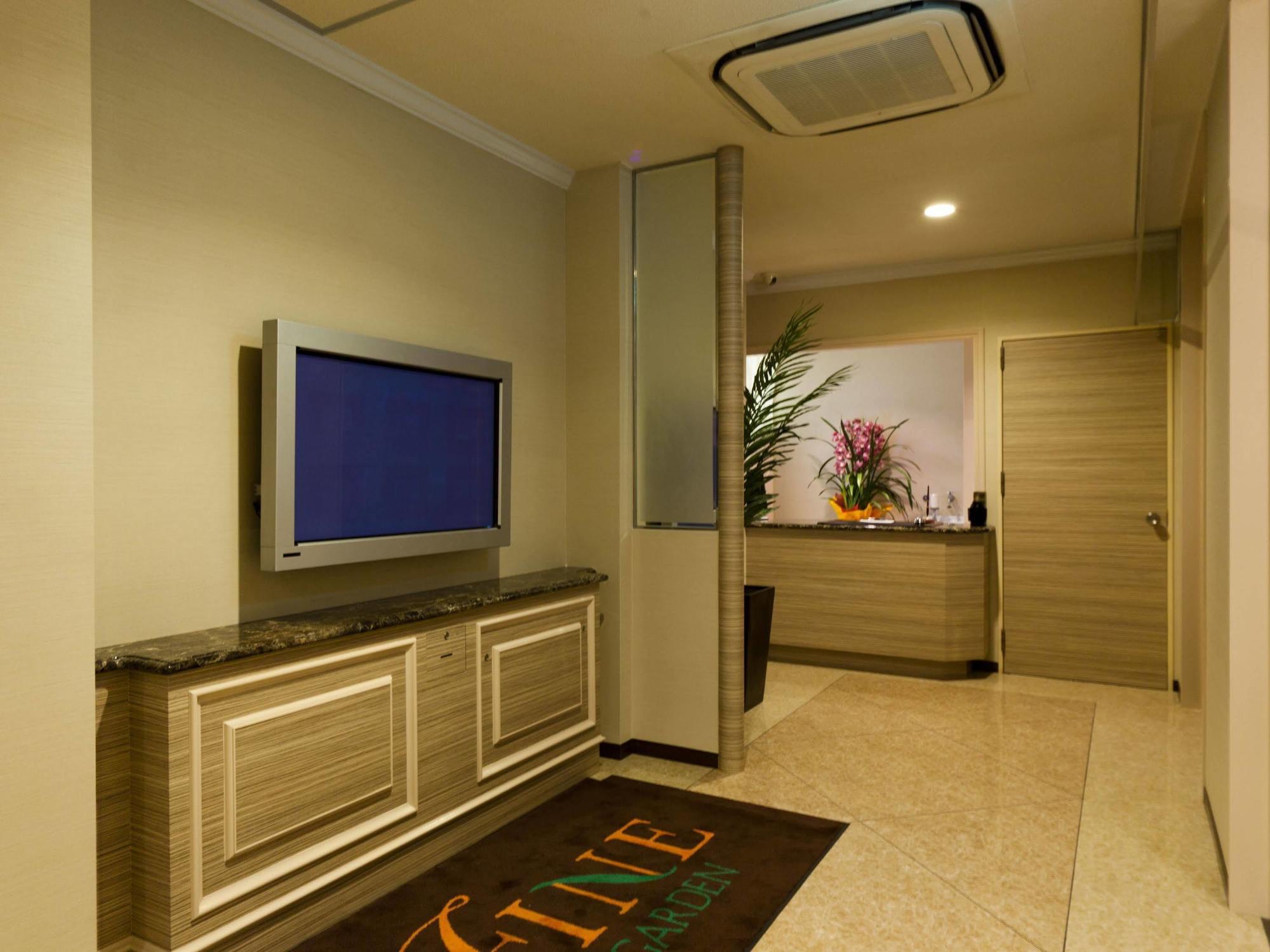 Hotel Fine Garden Matsuzaka II (Adults Only) Мацусака Экстерьер фото